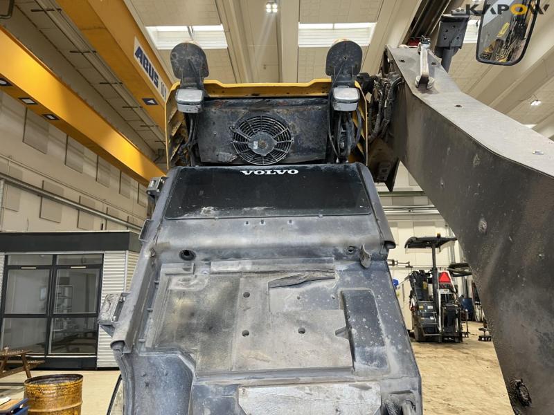 Volvo MC115CT4 skid steer 34