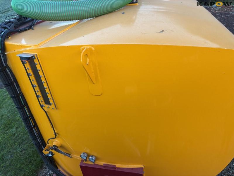 Vredo VT4556 tractor/ Vredo ZBV 2500Zc trailer 95