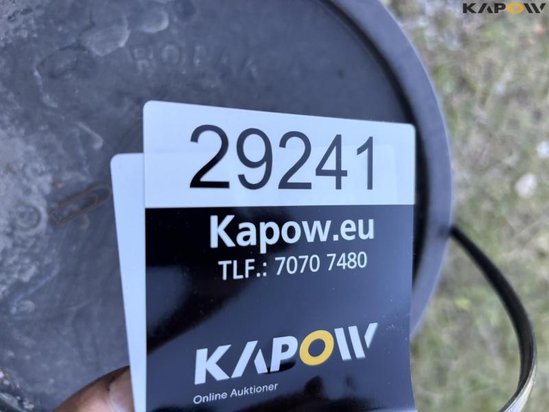 Vultrex grease and calibration liquid 8