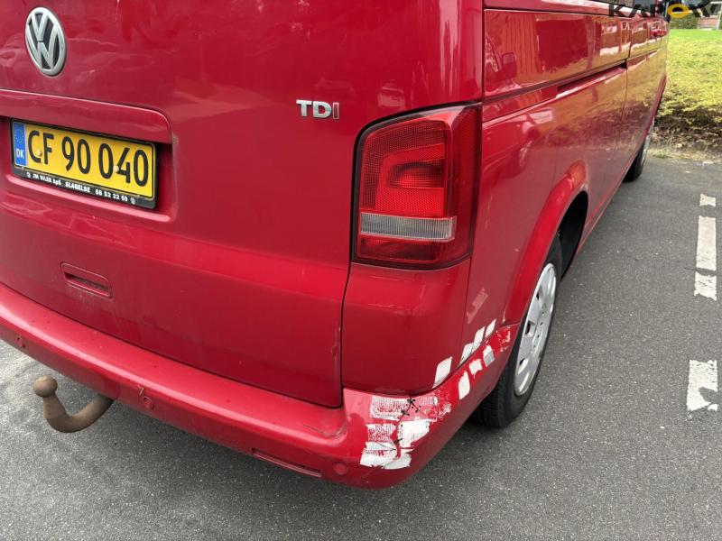 VW Caravelle 2.0 TDI 140 HP 9-person bus 33