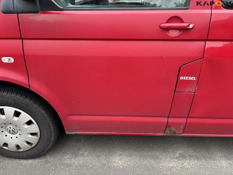 VW Caravelle 2.0 TDI 140 HP 9-person bus 52