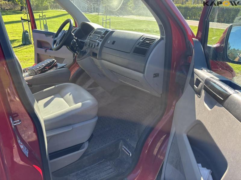 VW Caravelle 2.0 TDI bus 9 people 65