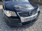 VW Touran 1.6 passenger car 11