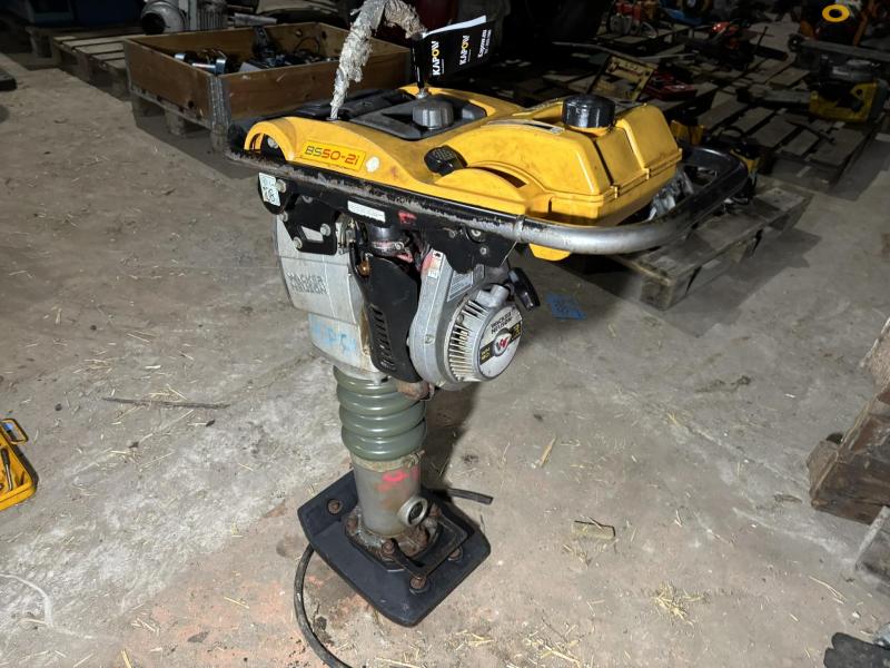 Wacker-Neuson BS50-2i ground flea 4