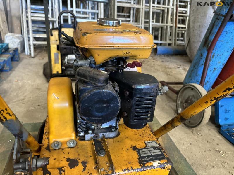 Weber plate vibrator 5