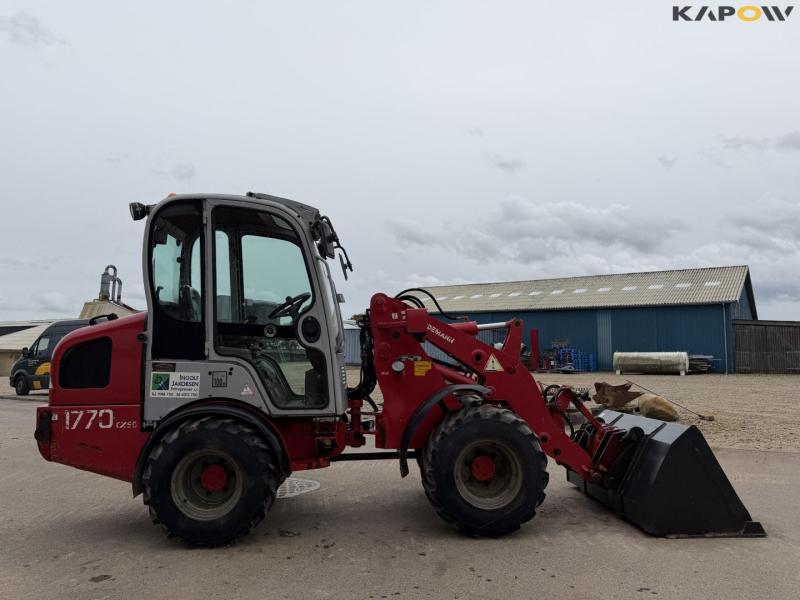 Weidemann 1770 skid steer loader 4