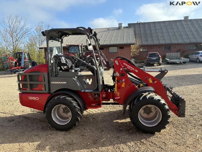 Weidemann 1880 skid steer loader 4