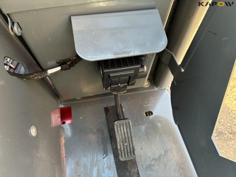 Weidemann 1880 skid steer loader 25