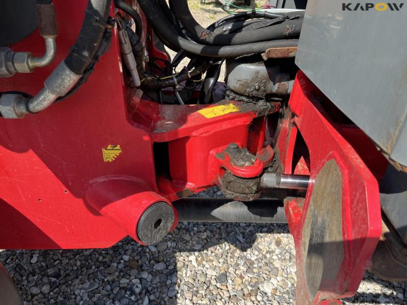 Weidemann 1880 skid steer loader 11