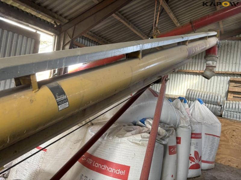 Westfield WR 80-26 grain auger 19