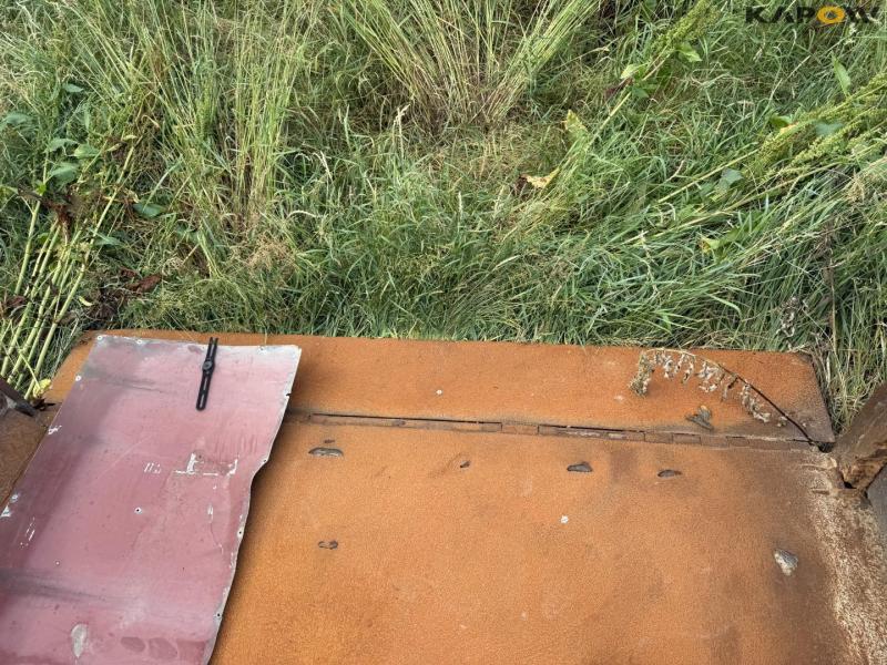 Wire hoist container 8