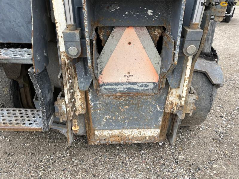 Wirtgen W 50 DC asphalt cutter with conveyor belt 20