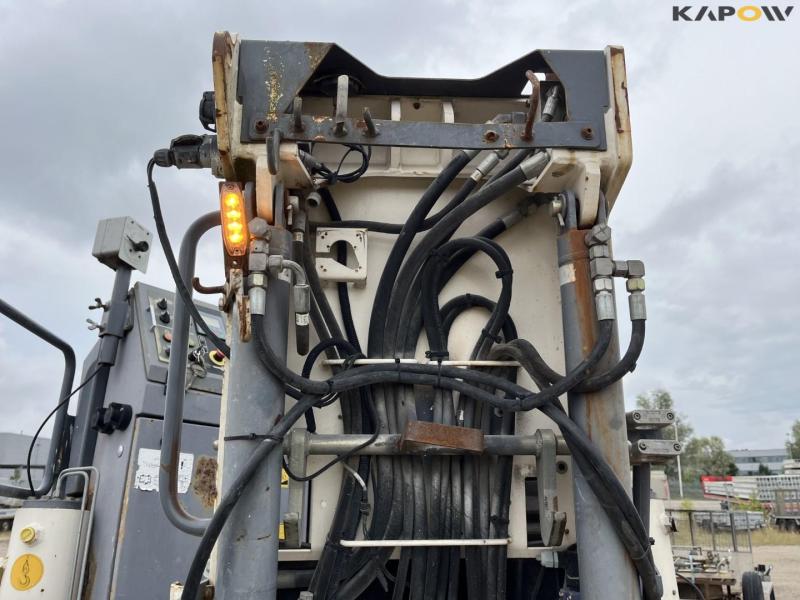 Wirtgen W 50 DC asphalt cutter with conveyor belt 22