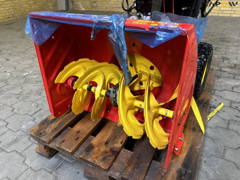 Wolf Garten snow thrower 19