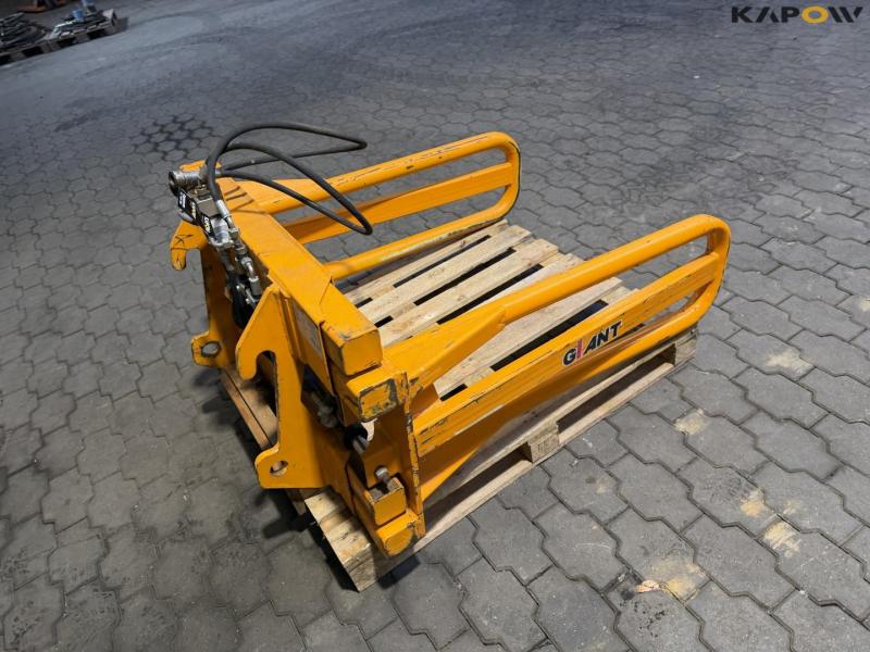 Wrap pliers with Giant hitch 5