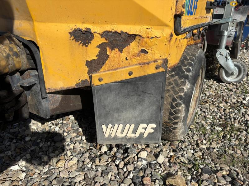 Wulff 400 tool carrier with broom 29