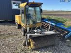 Wulff 400 tool carrier with broom 2