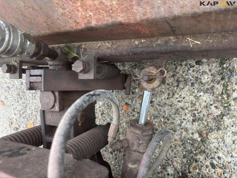 Yanmar 155 D tractor 4WD with broom 17