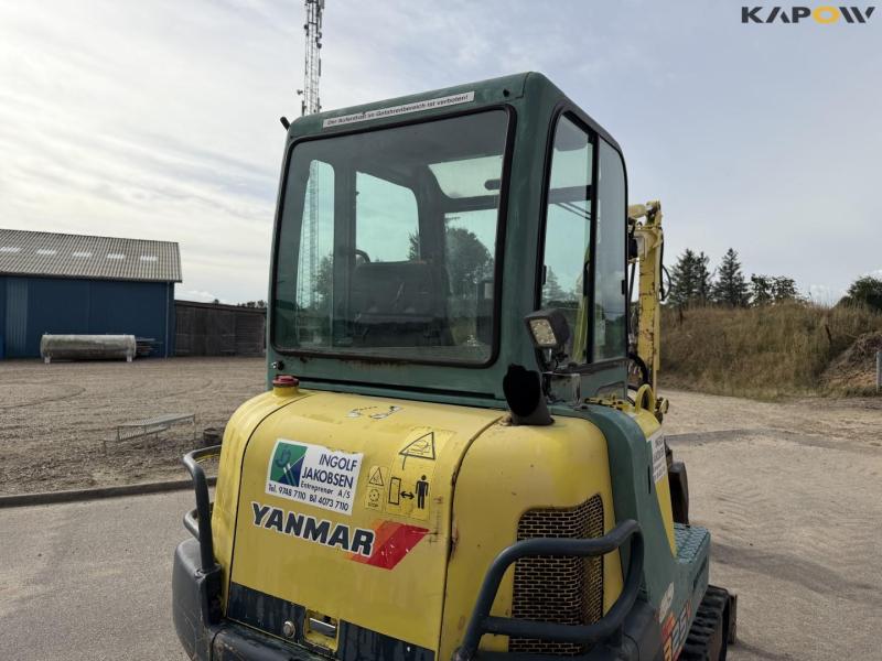 Yanmar B25V mini excavator 22