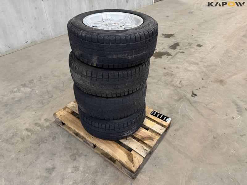 Yoko Hama 265/0-R28 wheels 1