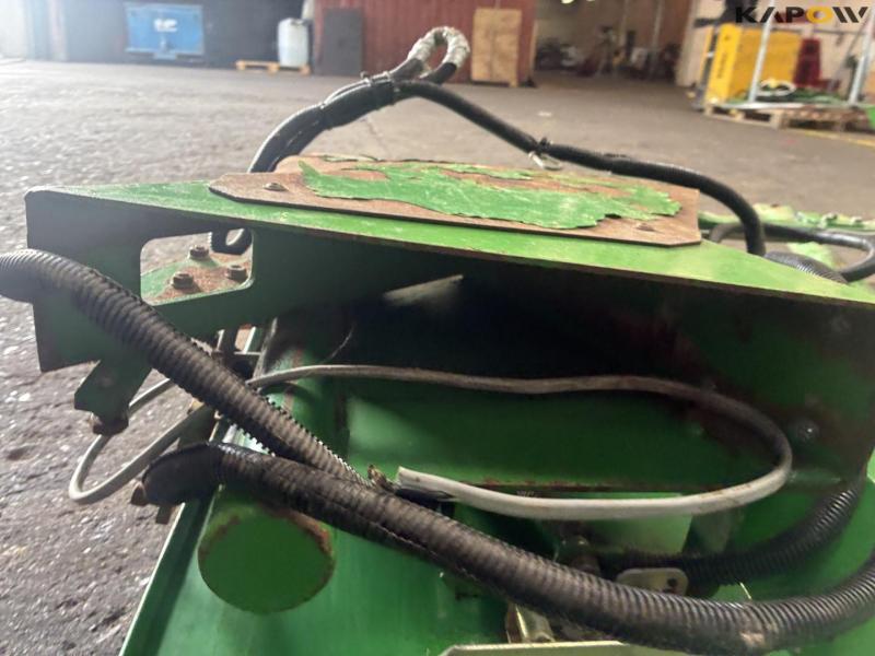 Zurn side knife with John Deere mount 16