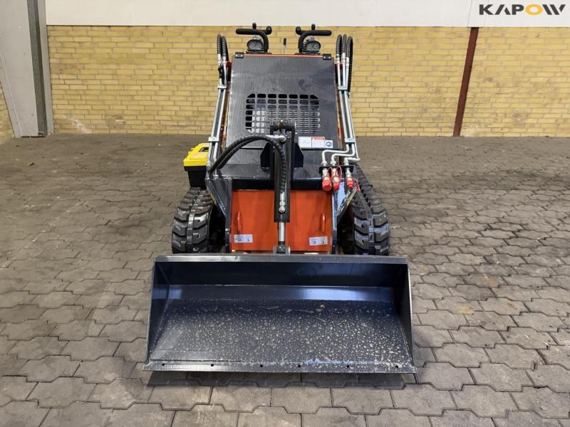 ZVOX SU-480 skid steer loader 2