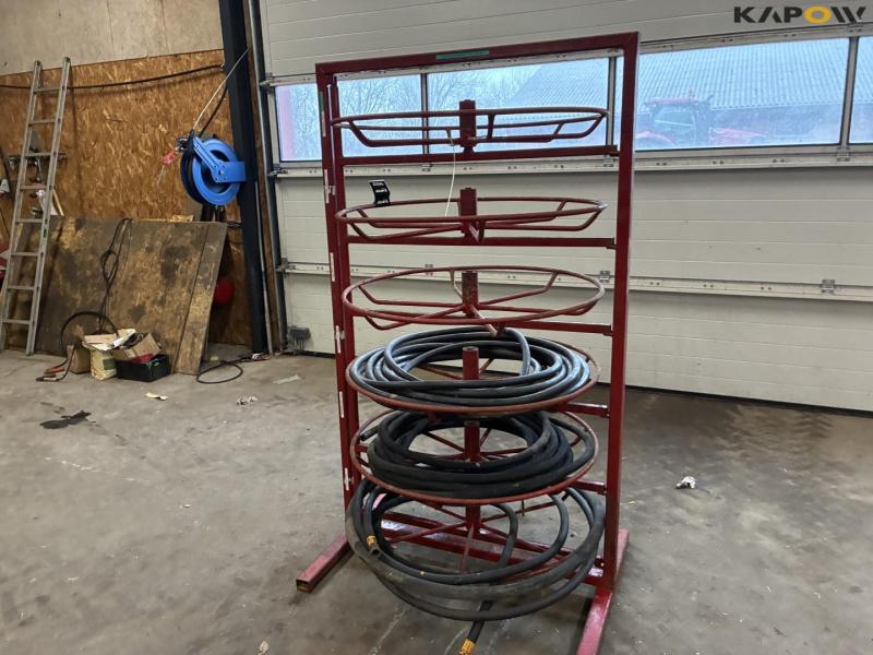 Shelf for hydraulic hoses 6
