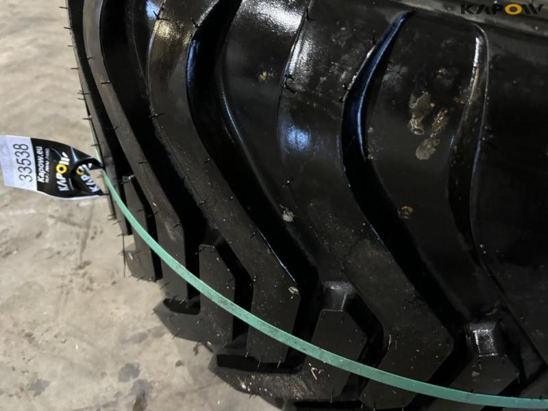 550/45-22.5 tires 11
