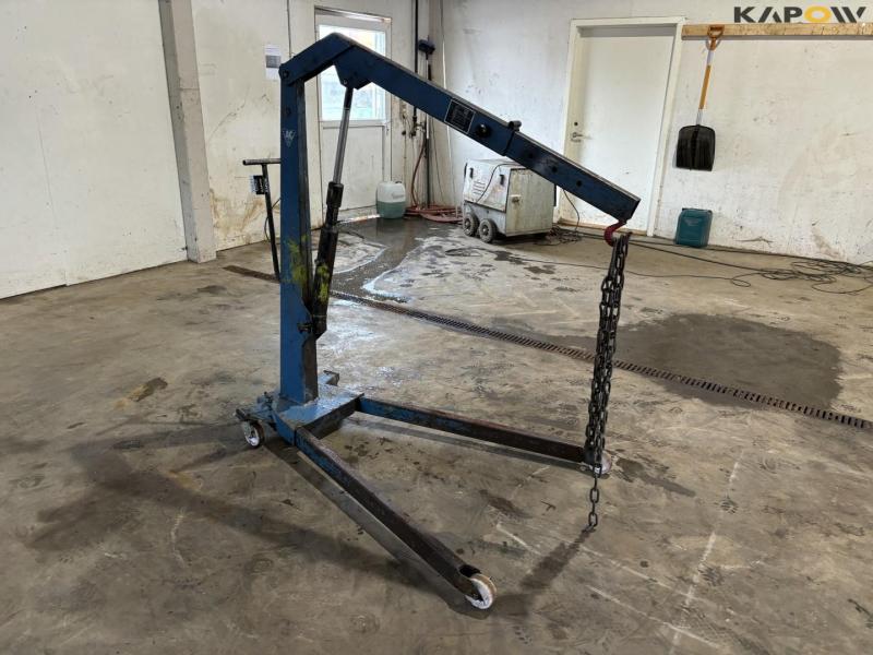 AC workshop crane 3