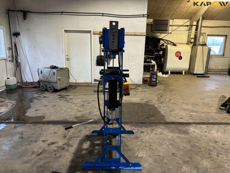 Aj Wholesale presses 4