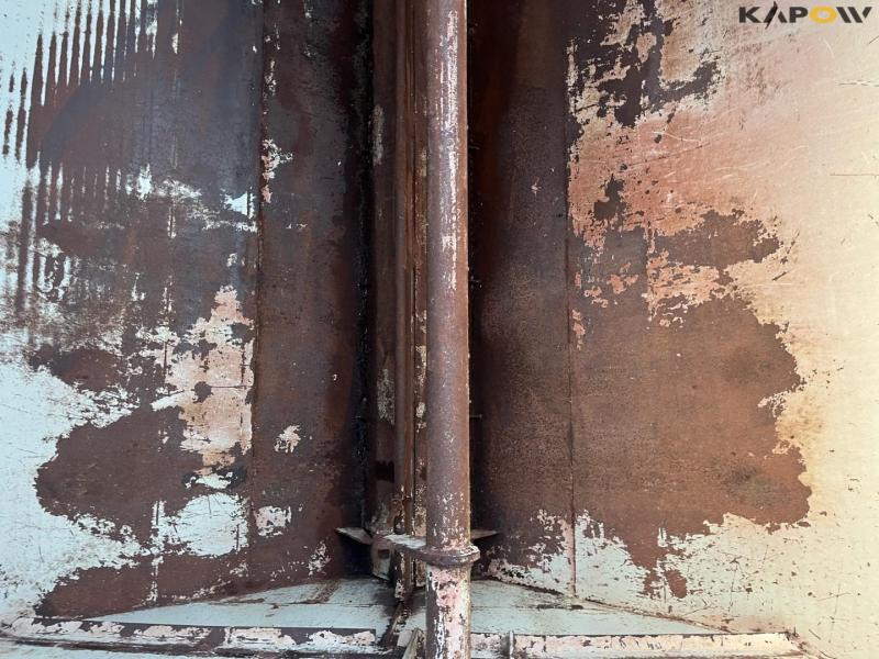 Almas feed cart/chaser bin 23