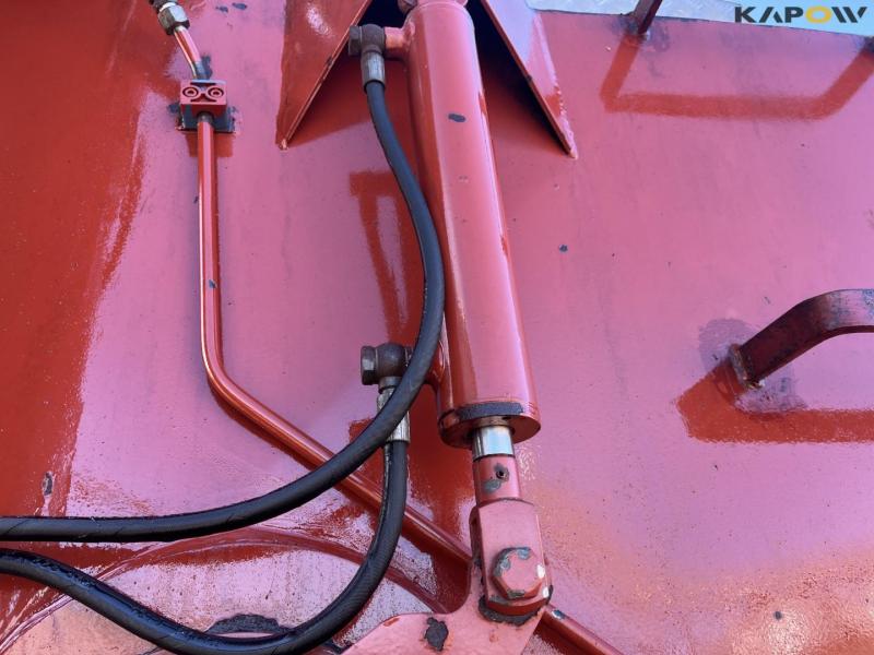 Almas feed cart/chaser bin 27