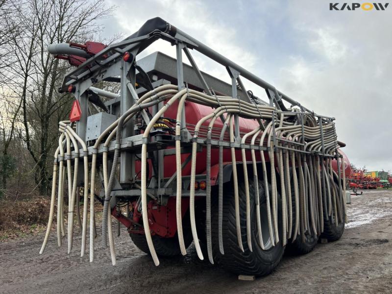 AP 25 Slurry tanker. 4