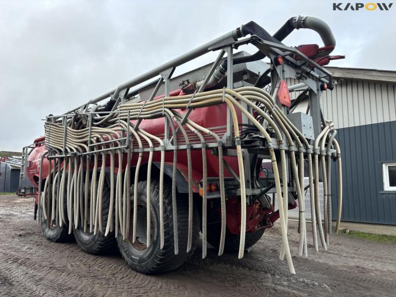 AP 25 Slurry tanker. 6