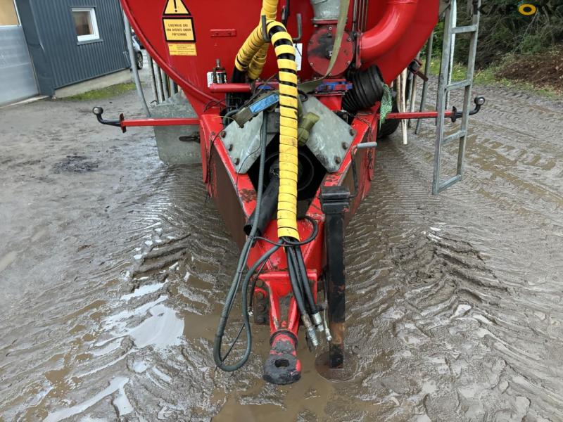 AP 22 slurry tanker with crane and 24-meter boom 9