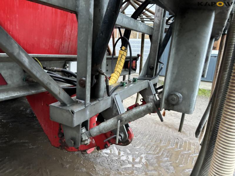 AP 22 slurry tanker with crane and 24-meter boom 28