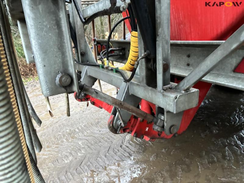 AP 22 slurry tanker with crane and 24-meter boom 29