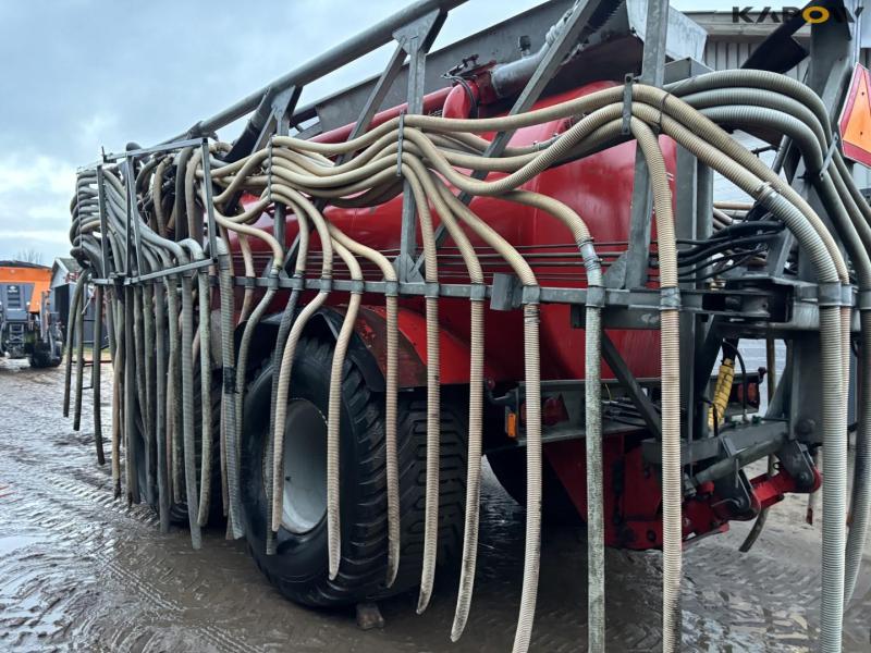 AP 22 slurry tanker with crane and 24-meter boom 44