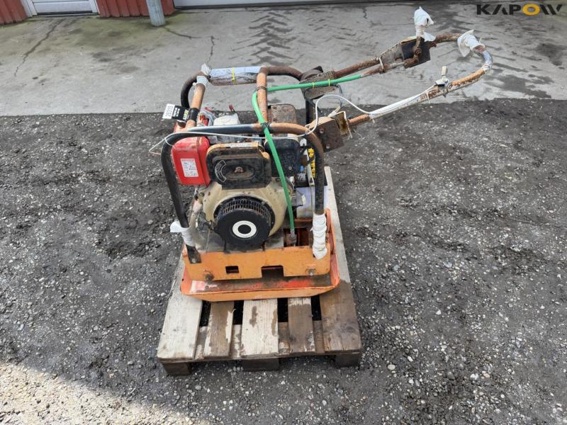 Atco HS-158 plate vibrator 8