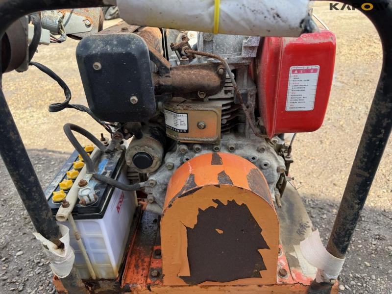 Atco HS-158 plate vibrator 12