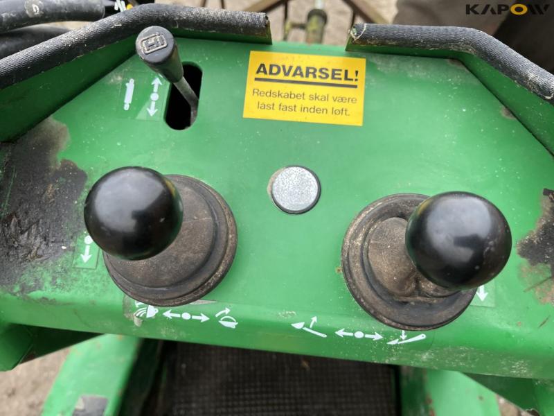 Avant LS-60 Proficat loader 16