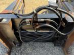 Bale clamp with Hydrema hitch 11