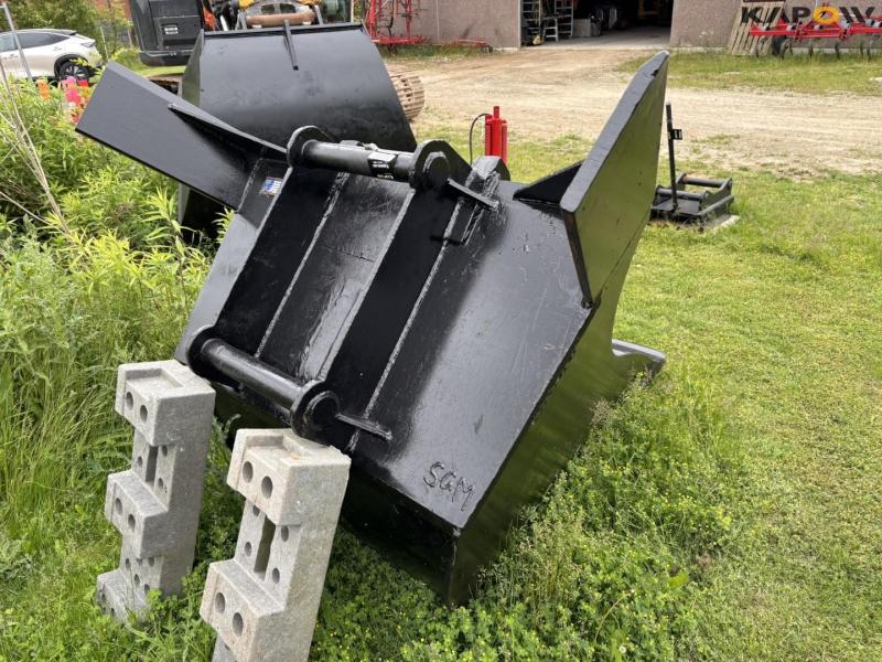 Beco profile bucket with S70 hitch 5