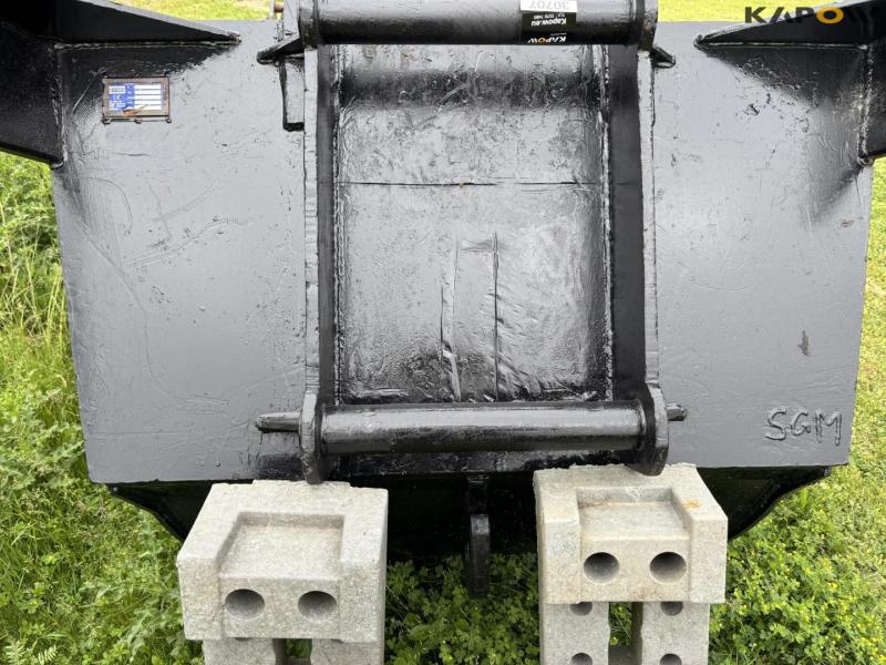 Beco profile bucket with S70 hitch 15