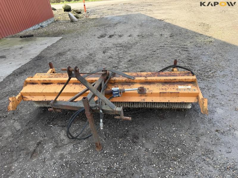 Bema broom with 3-point hitch 2