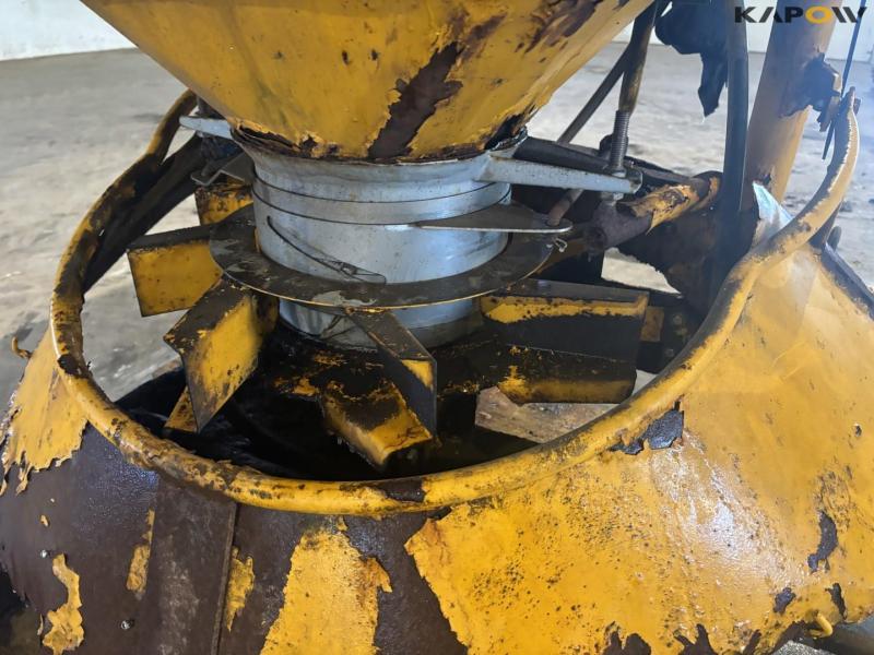 Bogballe salt spreader 17