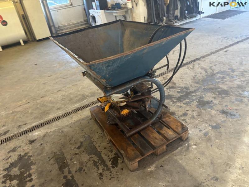 Bogballe salt spreader 5