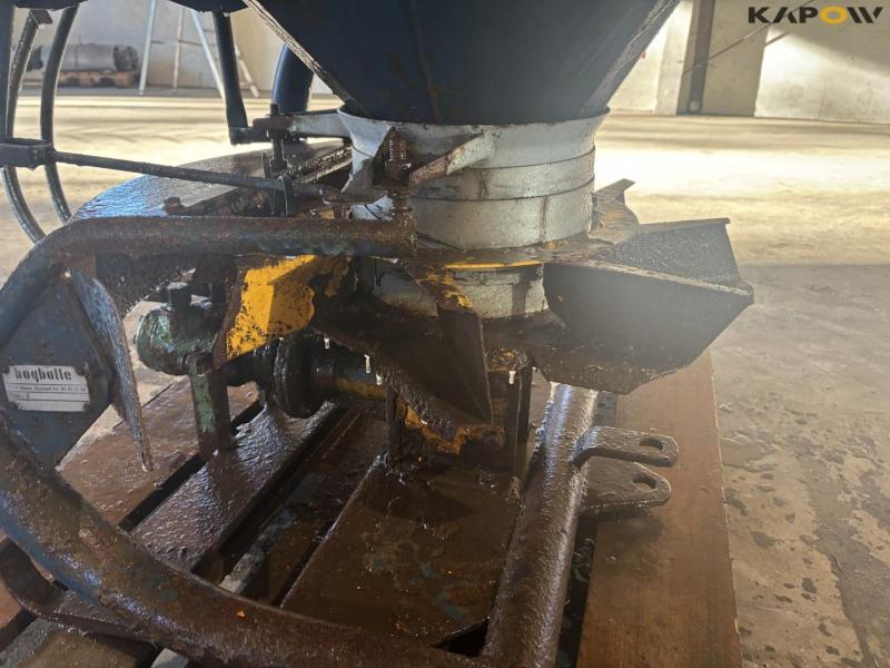 Bogballe salt spreader 14