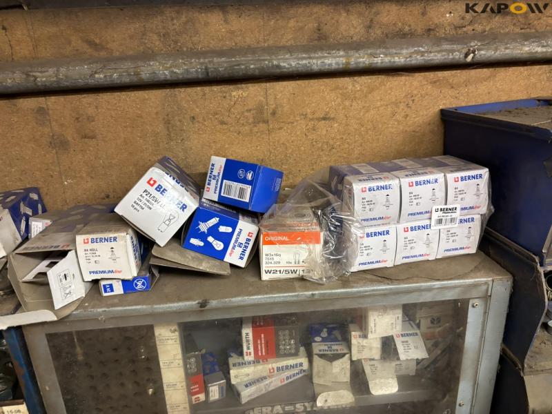 Bolts and assortment boxes with contents 10