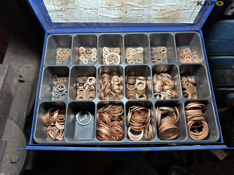 Bolts and assortment boxes with contents 28